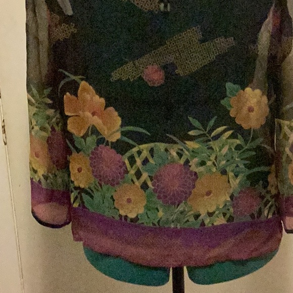 Womens Semi Sheer Silk Blouse Black Floral w/clear beads Unbranded - Picture 7 of 10